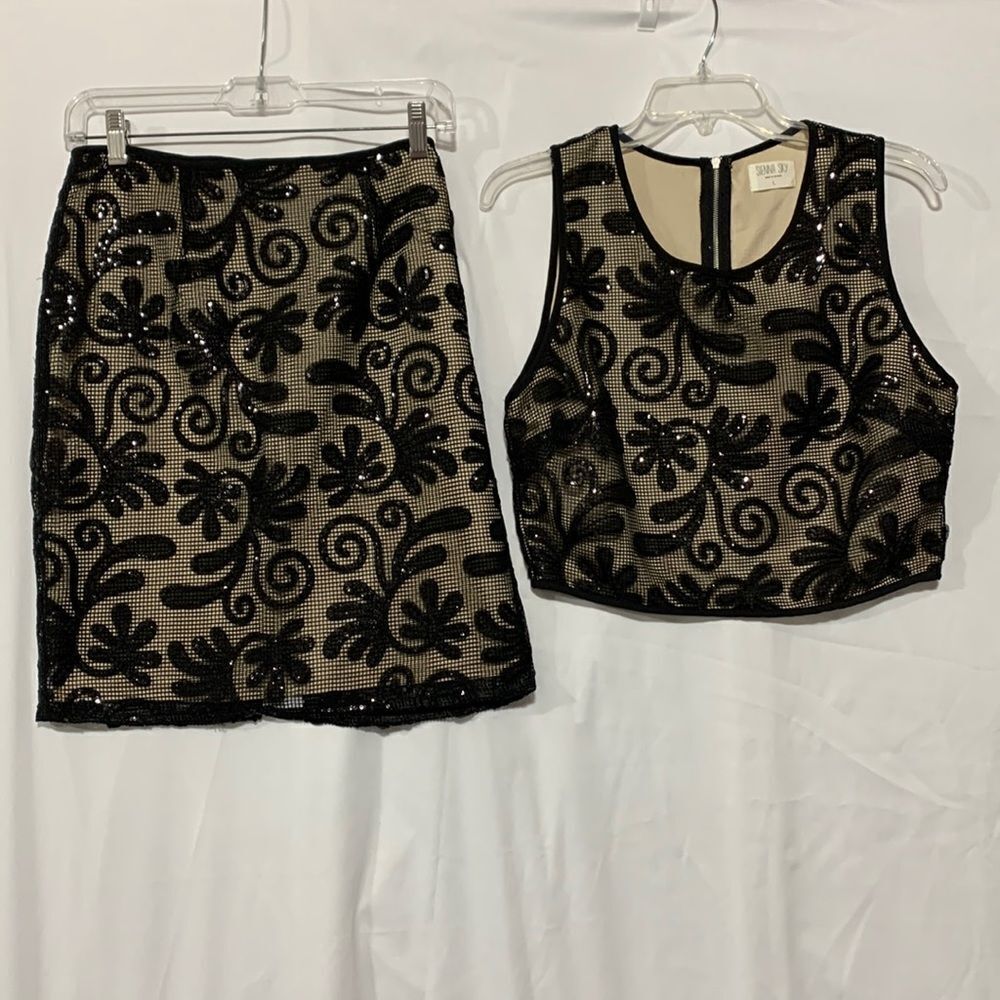 SET - SIENNA Sky sequined black skirt/top set zip back closure women’s sz large